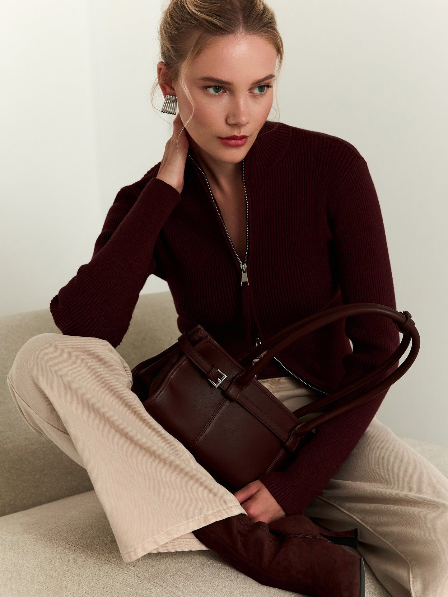 WW | Cozy ribbed knit sweater with high zip detail