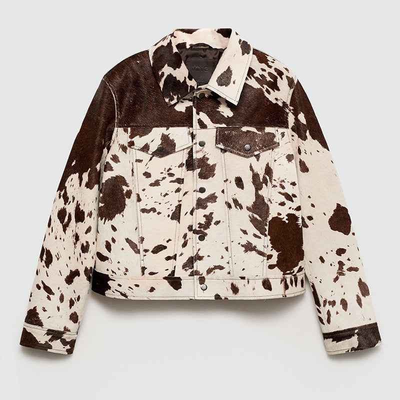 WW | Jacket with cow print, lapel collar and stylish snap fasteners