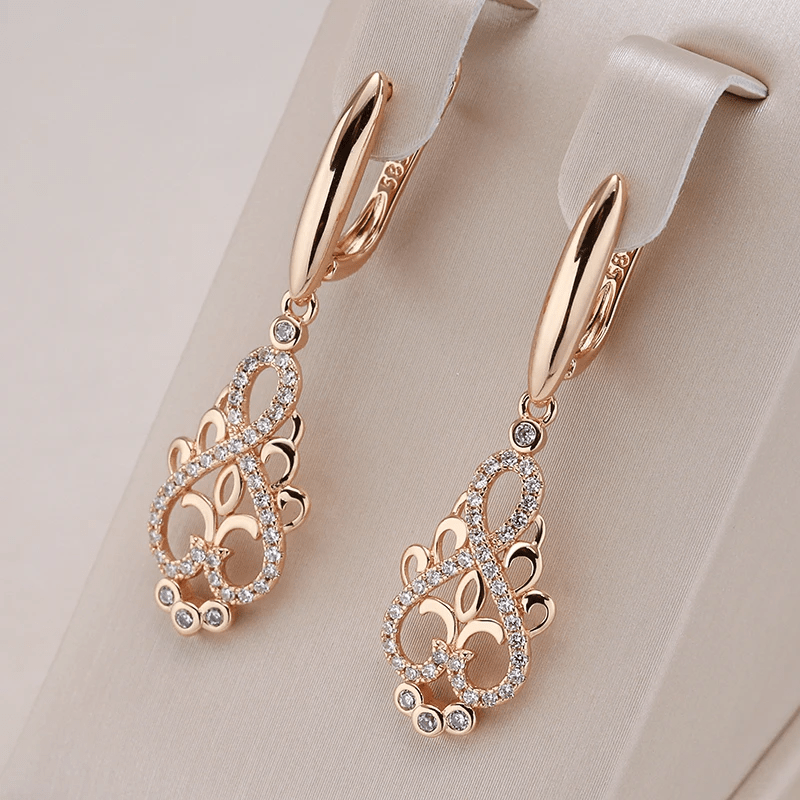 WW | Elf Earrings with Zirconia in Gold