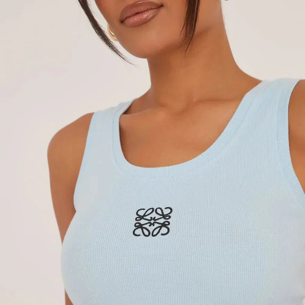 WW | Ribbed tank top with delicate embroidery