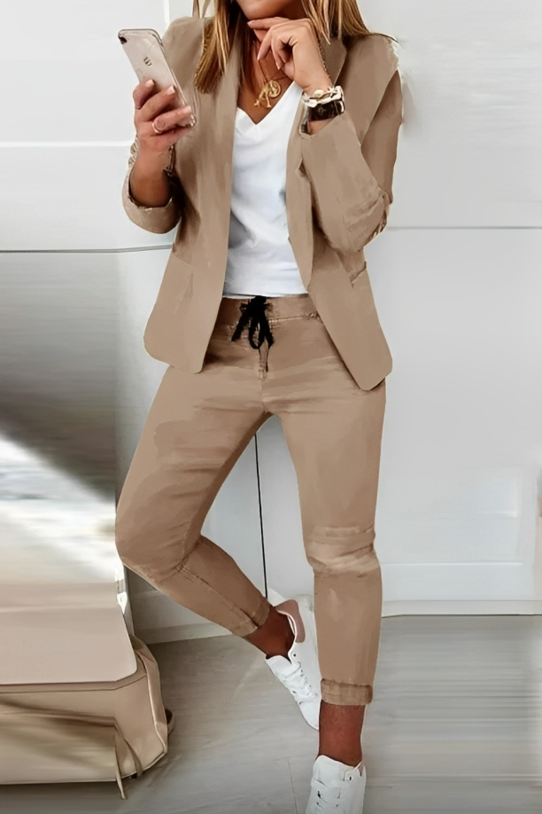 WW - Casual and fashionable suit set