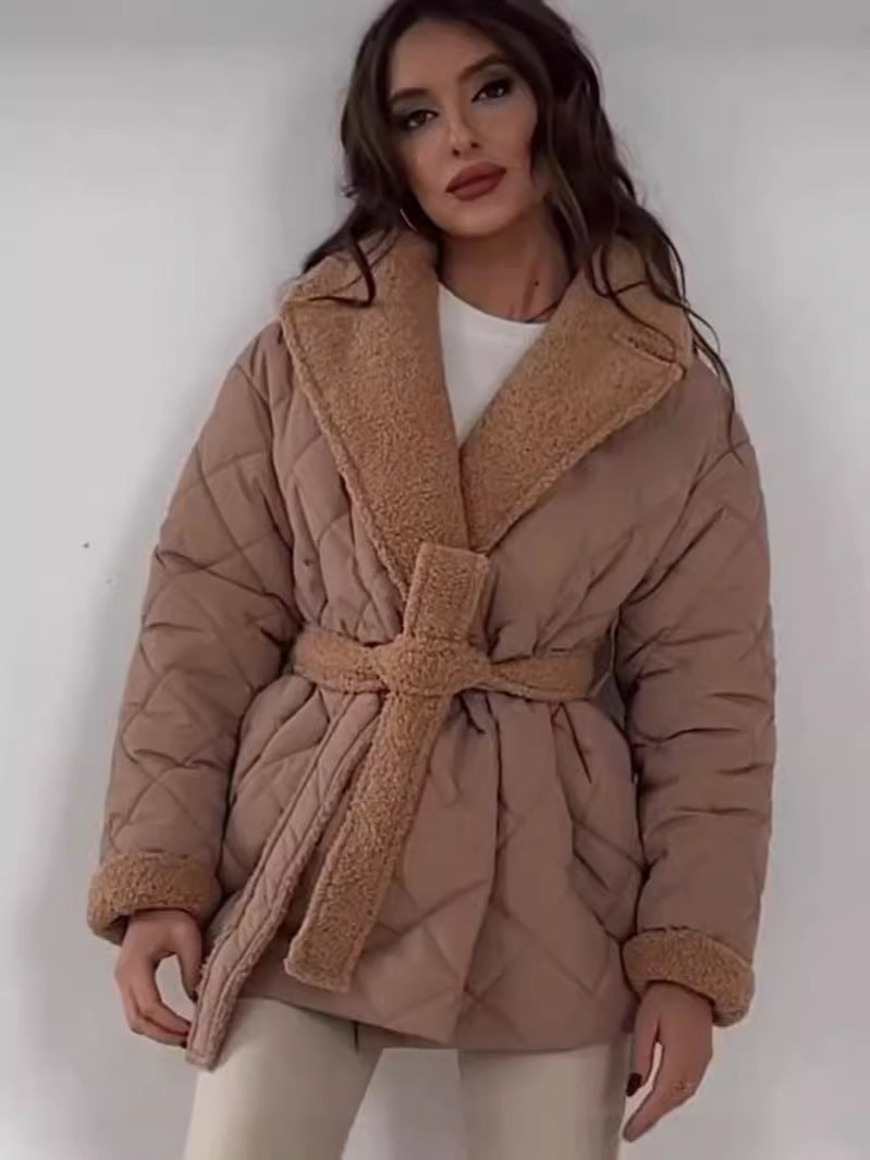 WW | Damen Daunenjacke mit Reverskragen und Bindegürtel