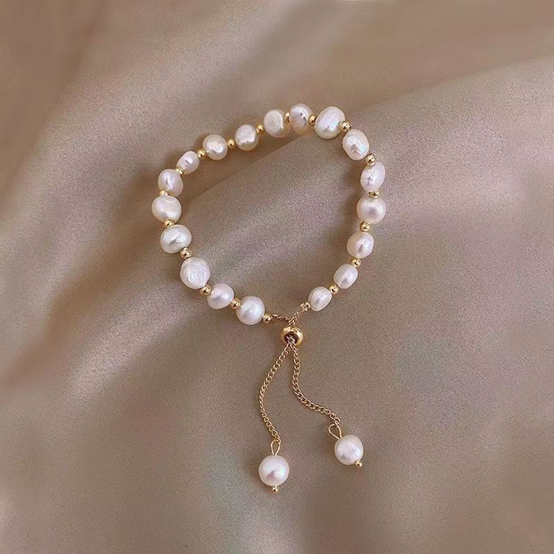 WW | Adjustable Pearl Bracelet