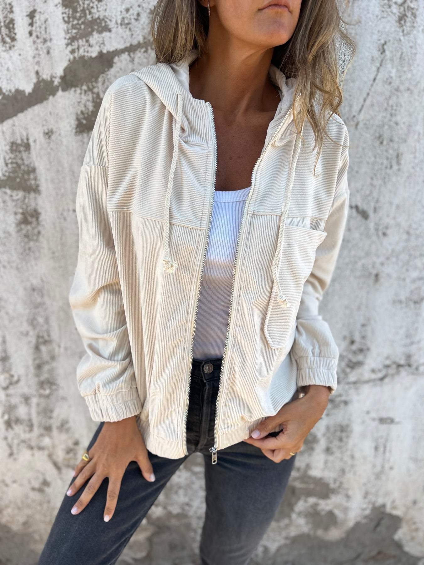 WW | Freizeitjacke mit Kapuze und Reißverschluss