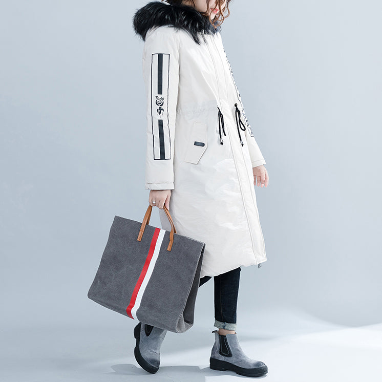 WW | weißer Parka Locker sitzende Kapuzenjacke mit Pelzkragen Buchstaben gesteppter Mantel Lässige Taillenbindung Taschen Baumwollmäntel