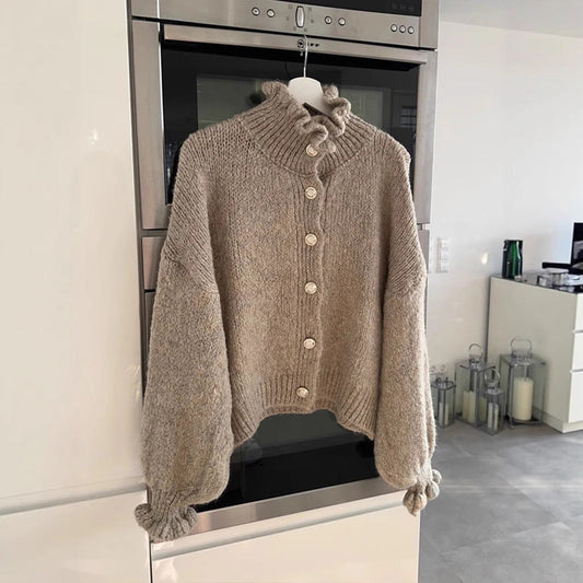 WW | Chic women's cardigan with buttons and stylish collar