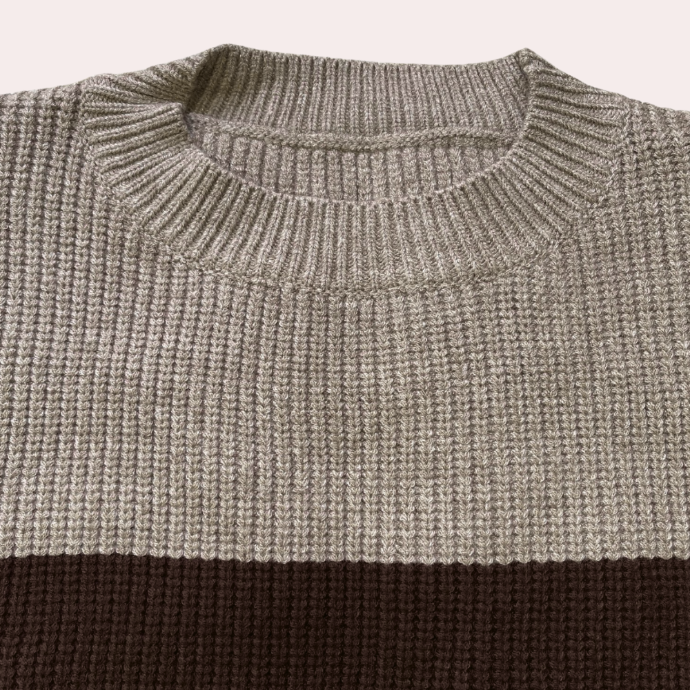 WW | Two-tone knit sweater with cut-out sleeves