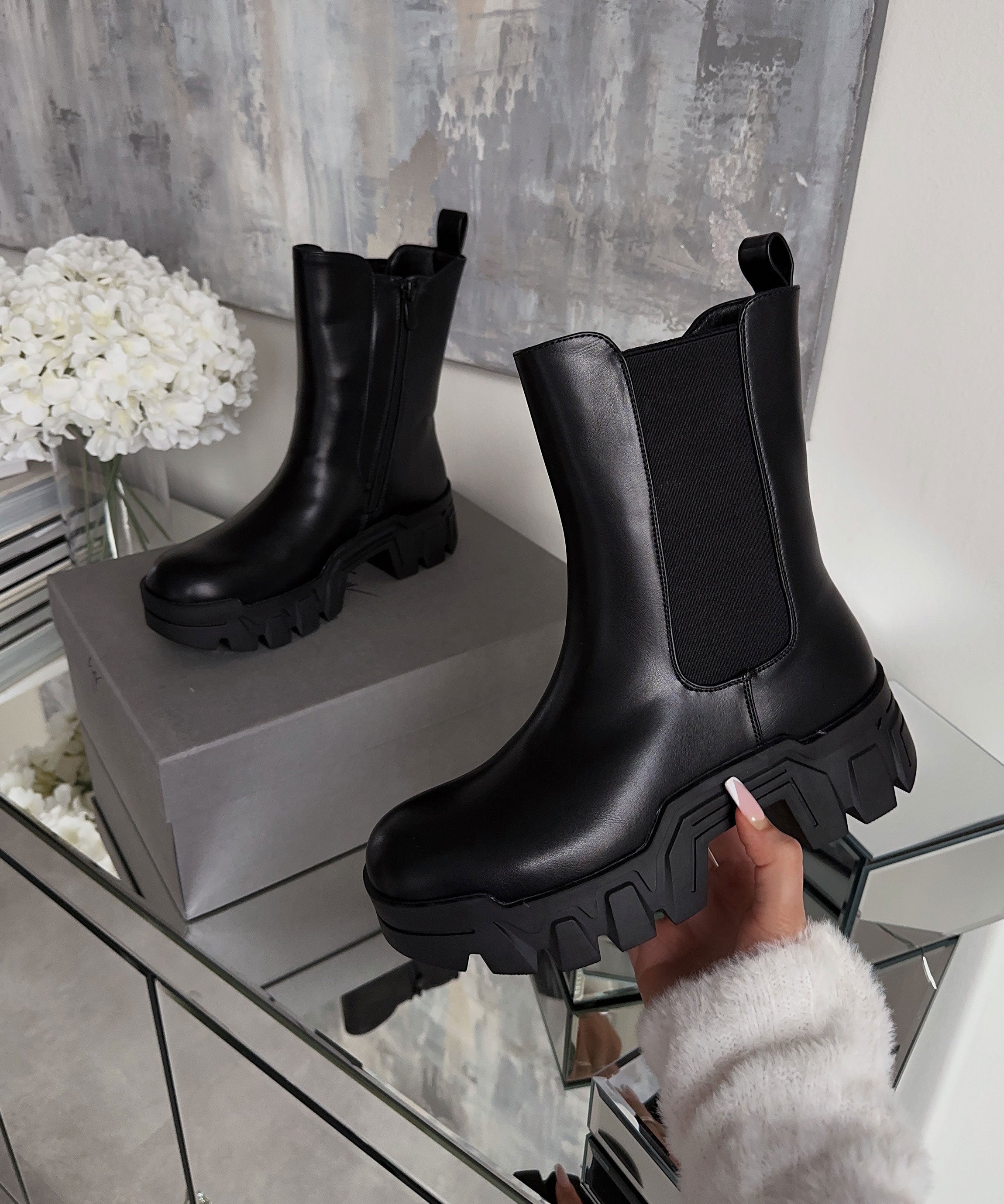 Selected Variant Image