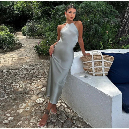 WW | Halterneck Dress for Elegant Grace in Ladies