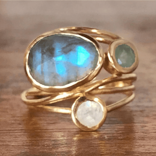 WW | Boho Ring With Crystals