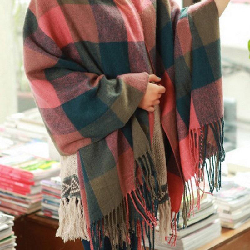 WW | Scarf with Cashmere Feel & Diamond Pattern