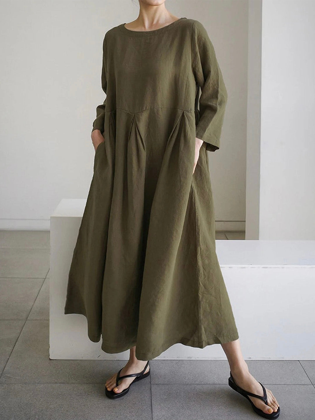 WW | Lockeres Leinenkleid mit Seitentaschen