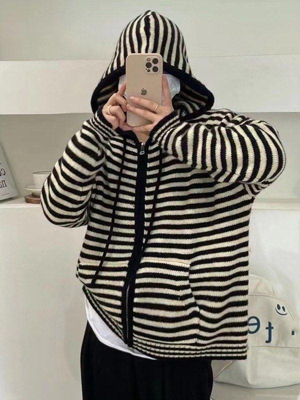 WW | Cozy striped hooded cardigan with zipper