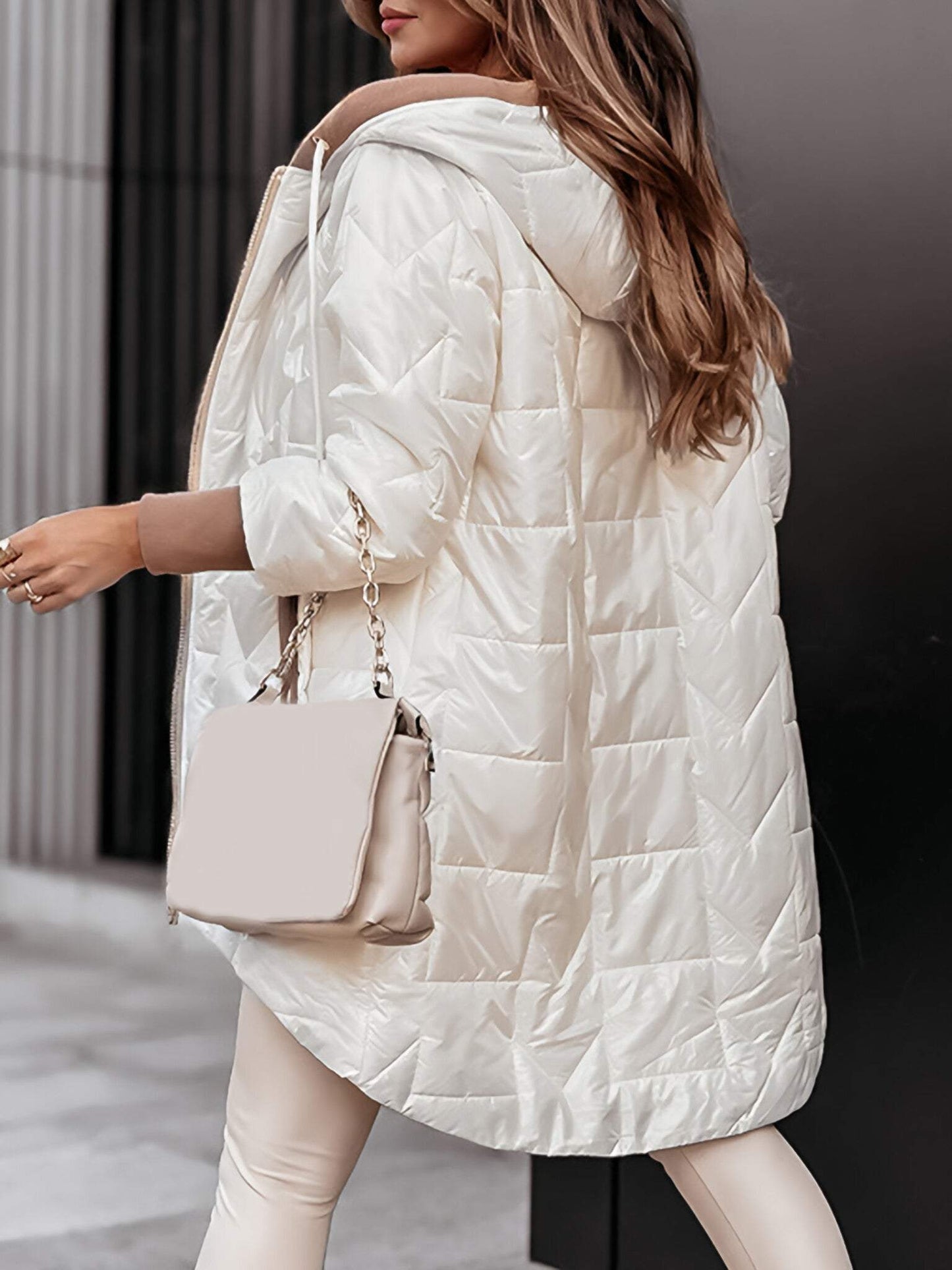 WW | Modern and comfortable black hooded jacket