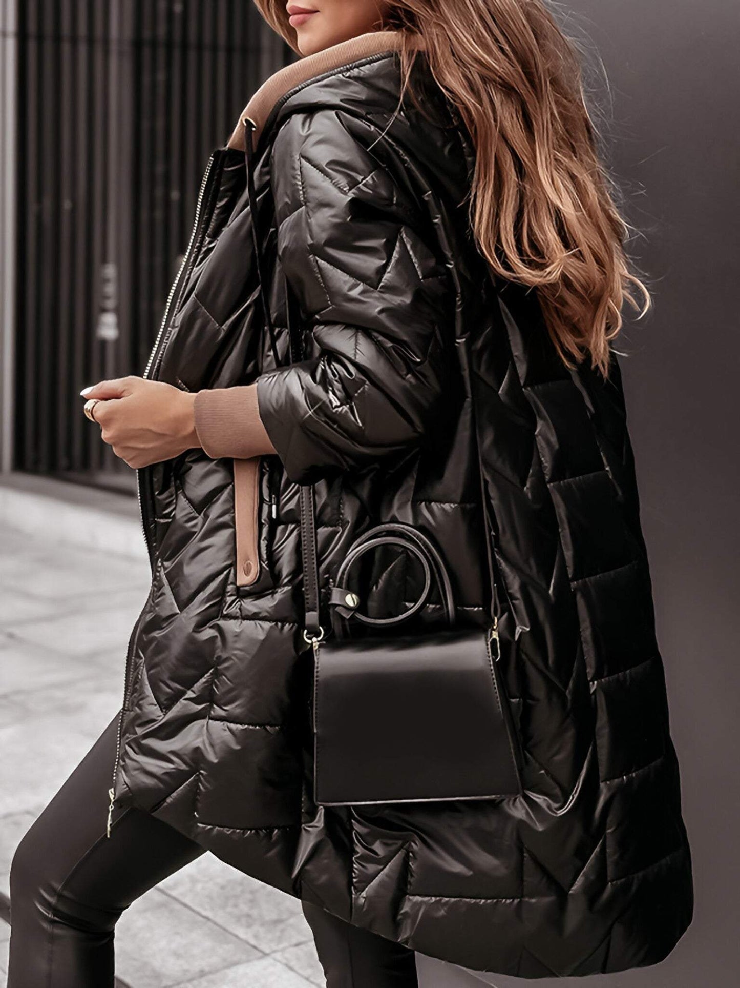 WW | Modern and comfortable black hooded jacket