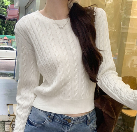 WW | Knitted jumper with round neckline