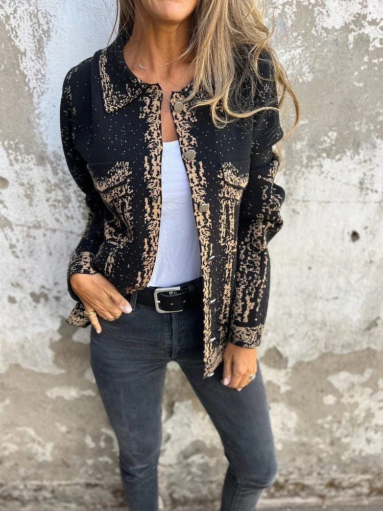 WW | Knitted wool blend Casual fit Metal buttons with lapel