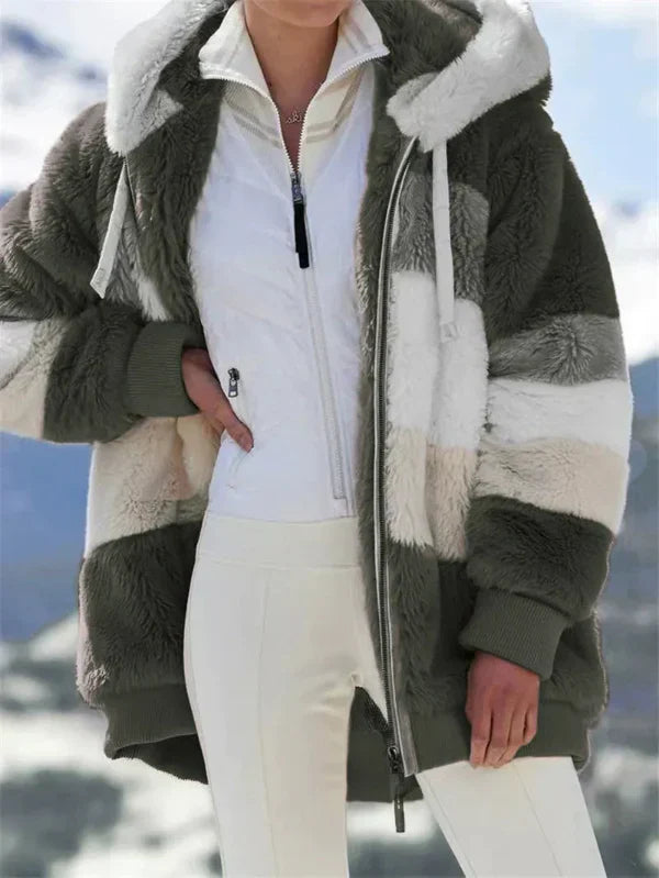 WW | Damen Kapuzenjacke – Oversized Passform – Plüsch Kunstpelz – Reißverschluss vorne – Rippensaum