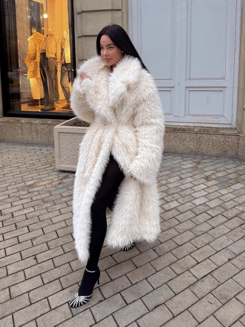 WW | Women's Mid-Length Jacket – Oversized Fit – Soft Faux Fur – Open Front – Plush Texture