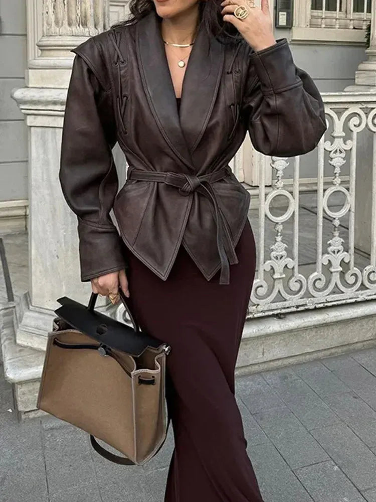 WW | Leather jacket Tailored fit Waist belt Structured shoulder Lacing