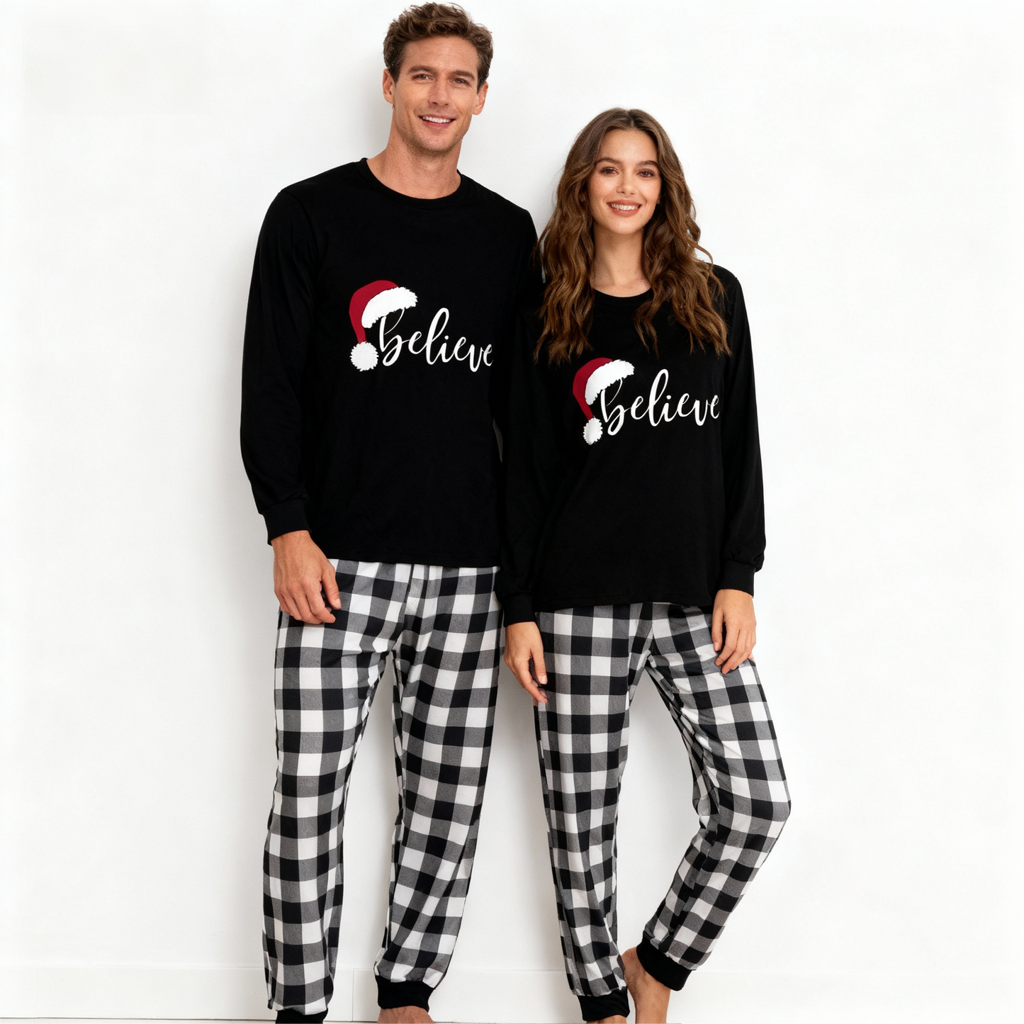 WW | Weihnachtsmütze und 'Believe' Buchstabenprint gemustertes Schwarz-Weiß kariertes Schlafanzug-Set