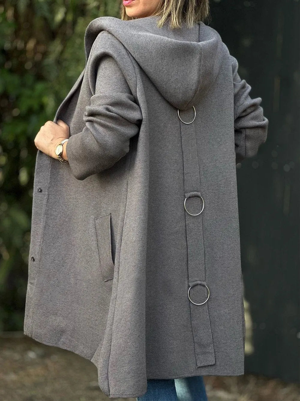 WW | Hooded jacket with V-neck and button closure