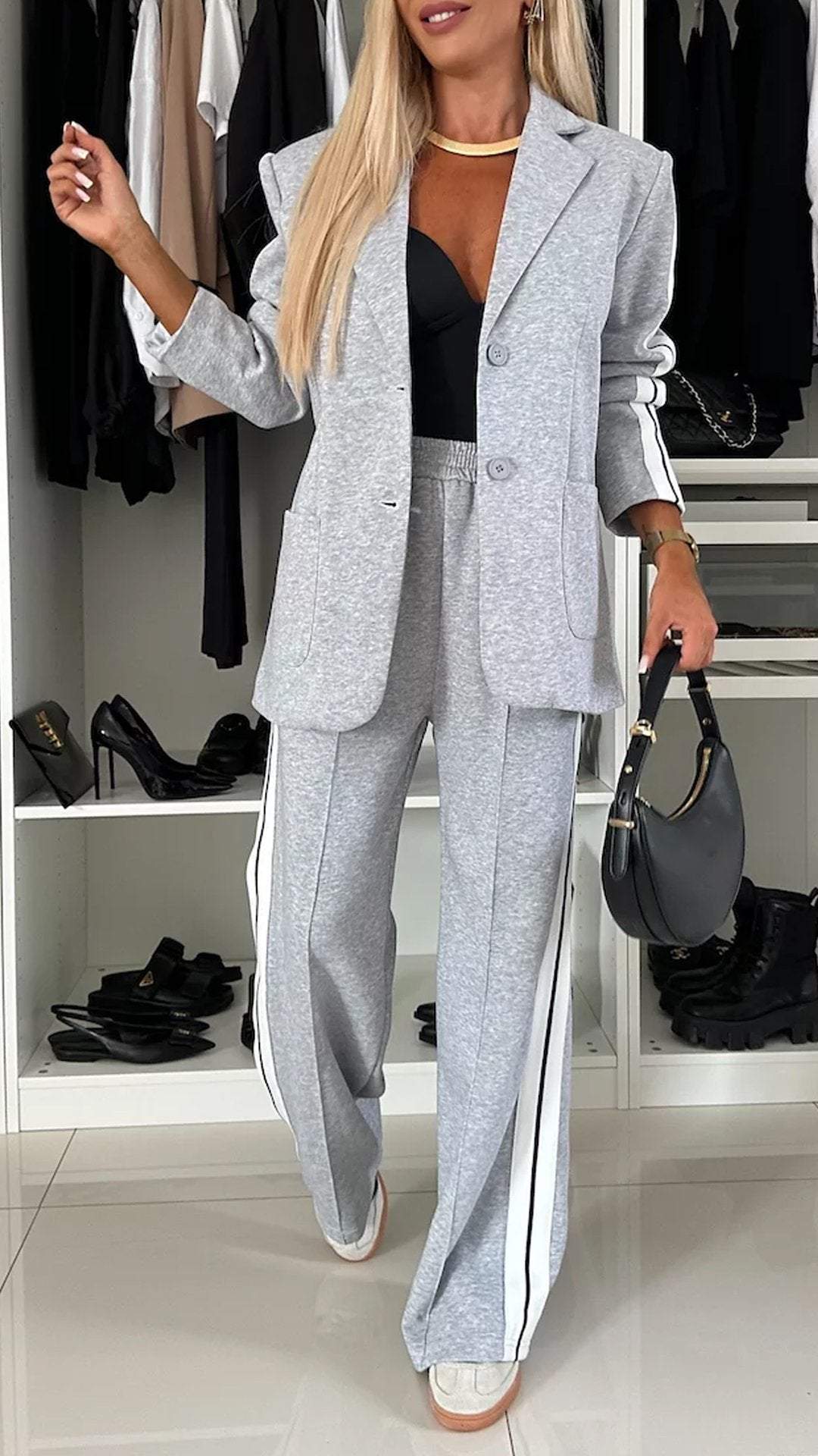 WW | and stylish winter garment