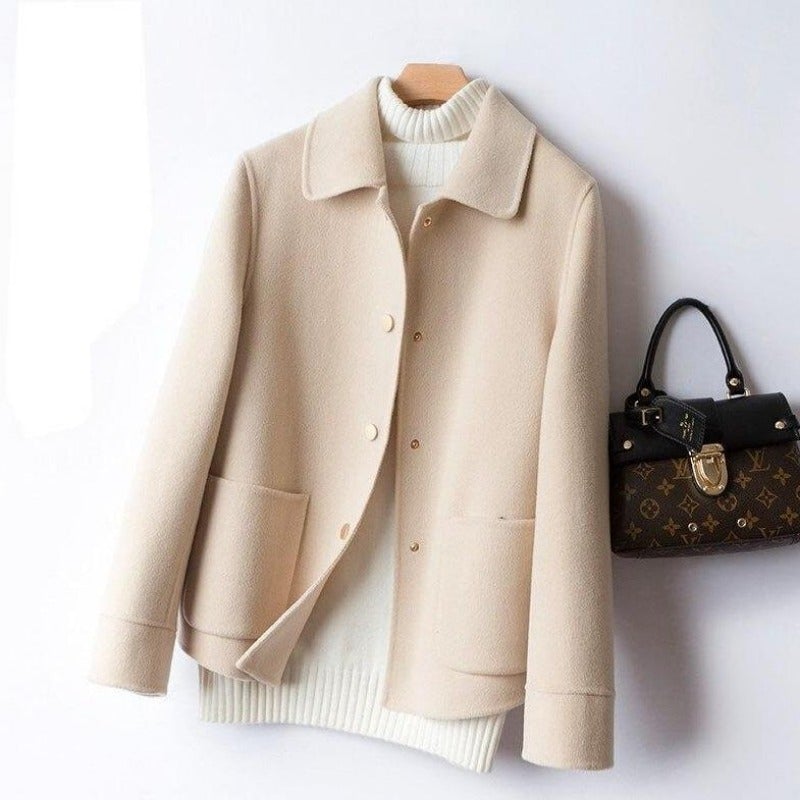 WW | Short women's coat with a straight cut