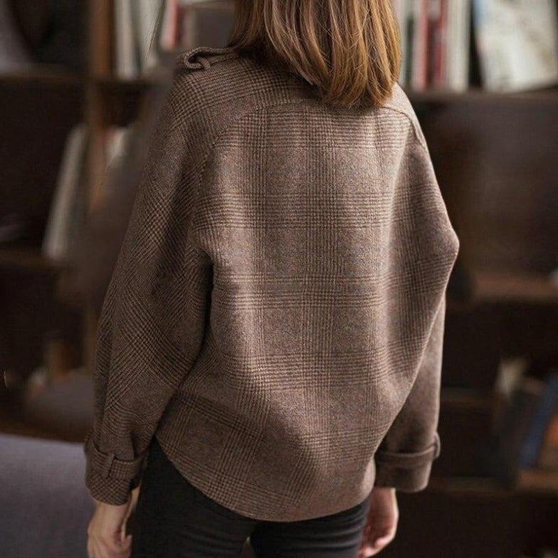 WW | Women's Short Coat with Plaid Pattern