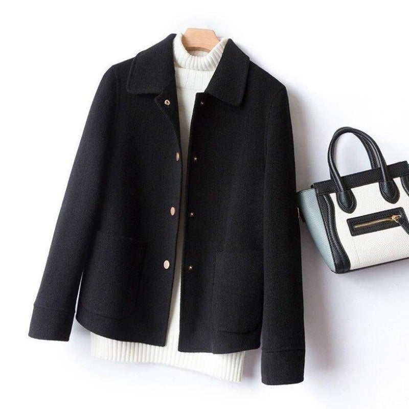 WW | Short women's coat with a straight cut