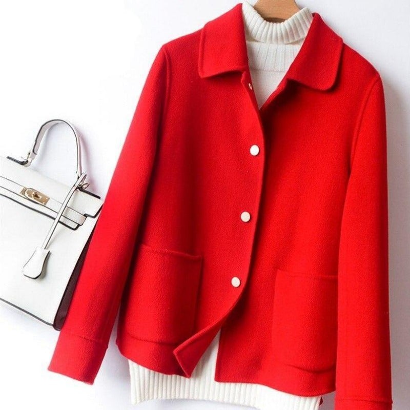 WW | Short women's coat with a straight cut