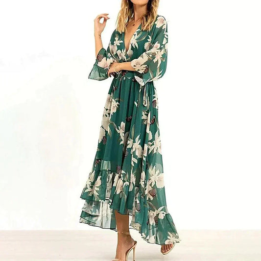 Marta - Green dress with 3/4-sleeves and patterned V-neck