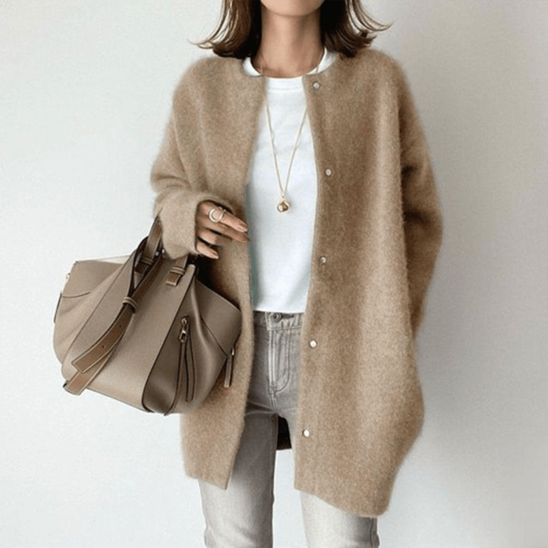 WW | Long Cardigan in Soft Knit Beige Elegance and Comfort for Everyday Wear