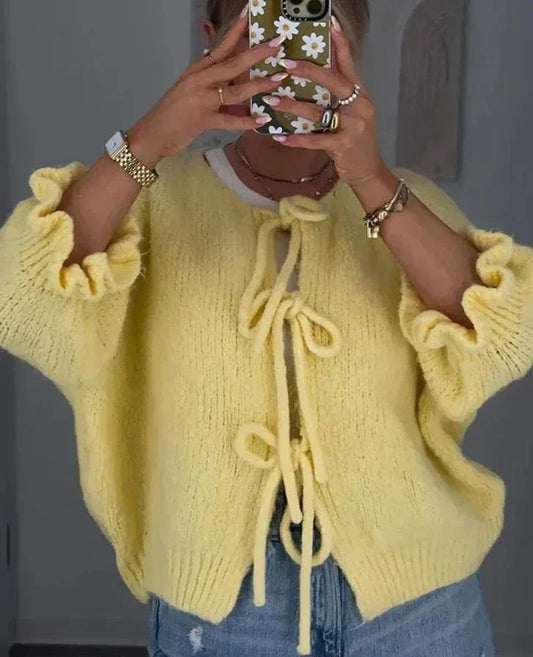 WW | Cardigan Pastellgelb mit Knötchen, Volantärmeln, weich & originell
