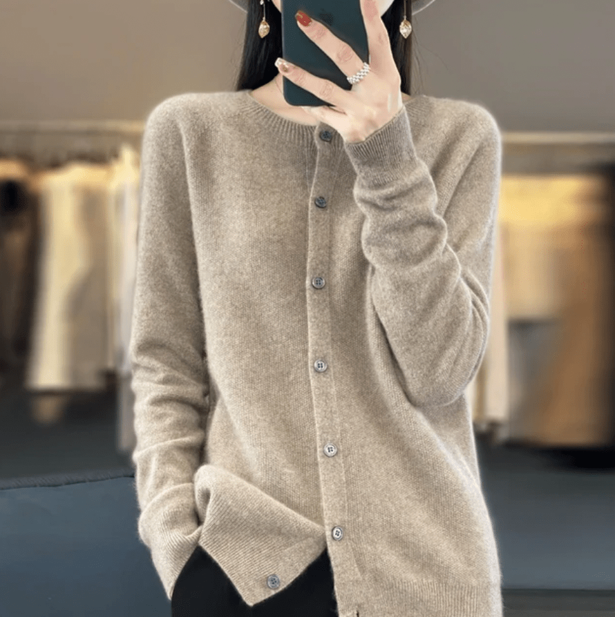 WW | Weicher Wolle Cardigan mit Knöpfen & Eleganter Komfort und Stil