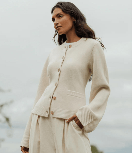 WW | Beigefarbene A-Linien Jacke Elegante Knöpfe Schick & Minimalistisch