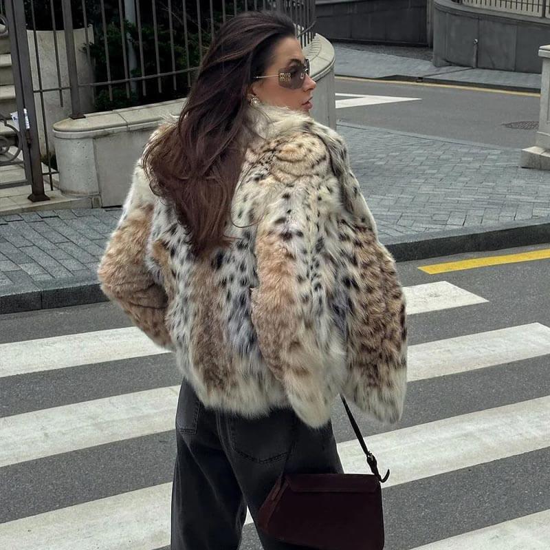 WW | Printed Faux Fur Vest Elegance Warmth and Style