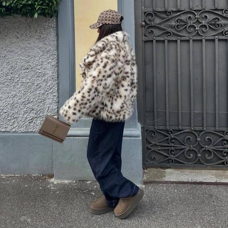 WW | Printed Faux Fur Vest Elegance Warmth and Style