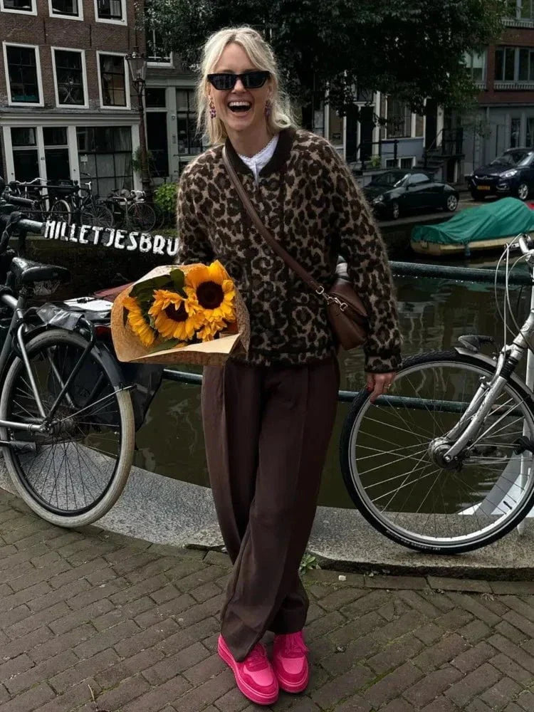 WW | Leichtes Blouson mit braunem und schwarzem Leopardenmuster, gewagt und urban