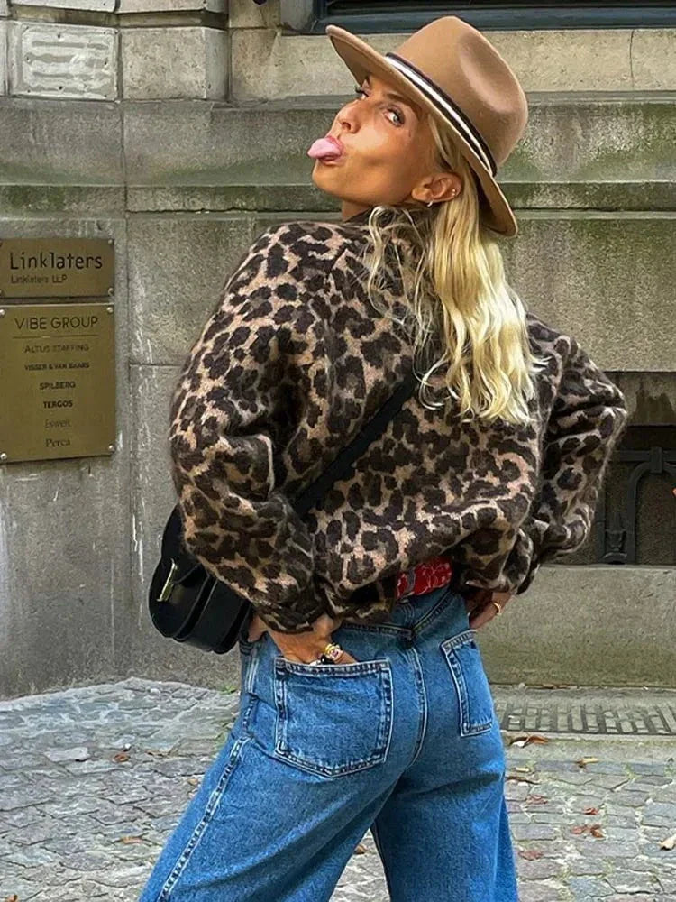 WW | Leichtes Blouson mit braunem und schwarzem Leopardenmuster, gewagt und urban