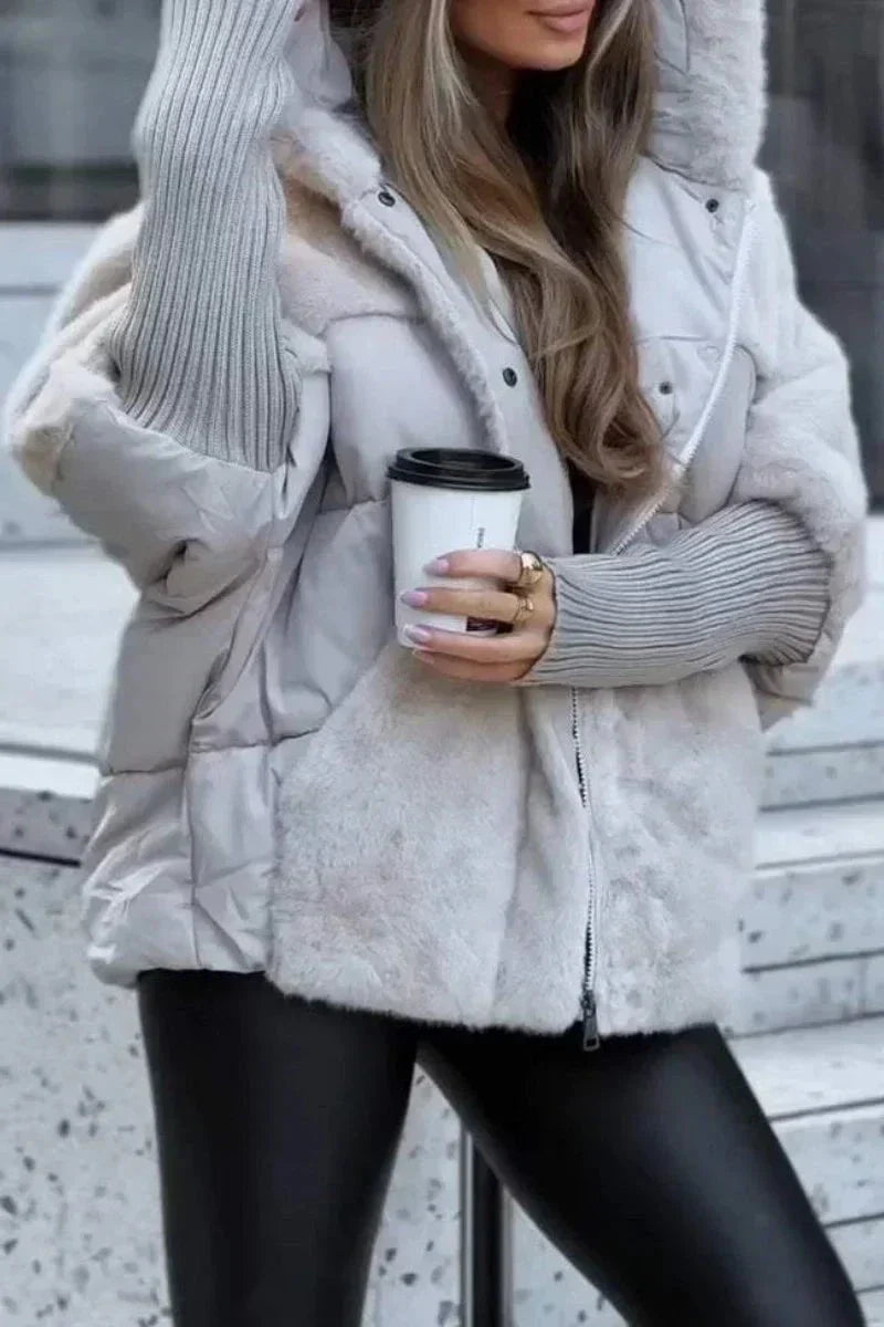 WW | Cape Double Coat in Faux Fur Beige Softness, Volume and Cocooning Elegance