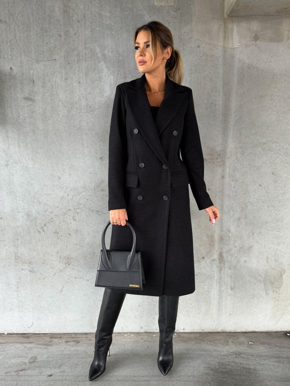 WW | Elegant Long Coat Cream Chic, Structured and Timeless