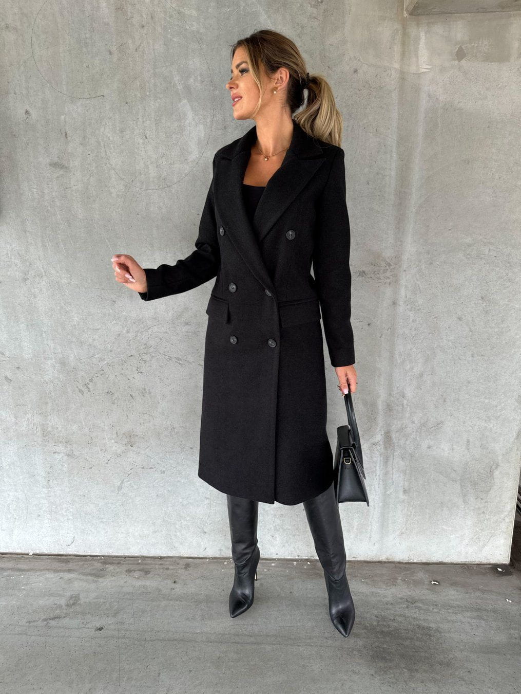 WW | Elegant Long Coat Cream Chic, Structured and Timeless