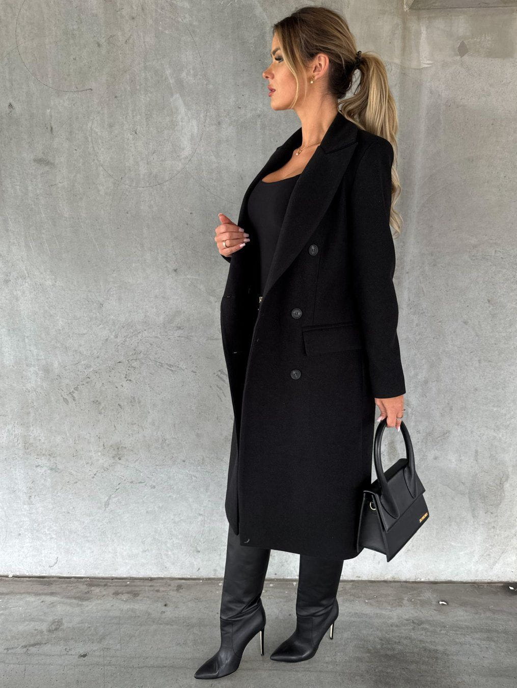 WW | Elegant Long Coat Cream Chic, Structured and Timeless