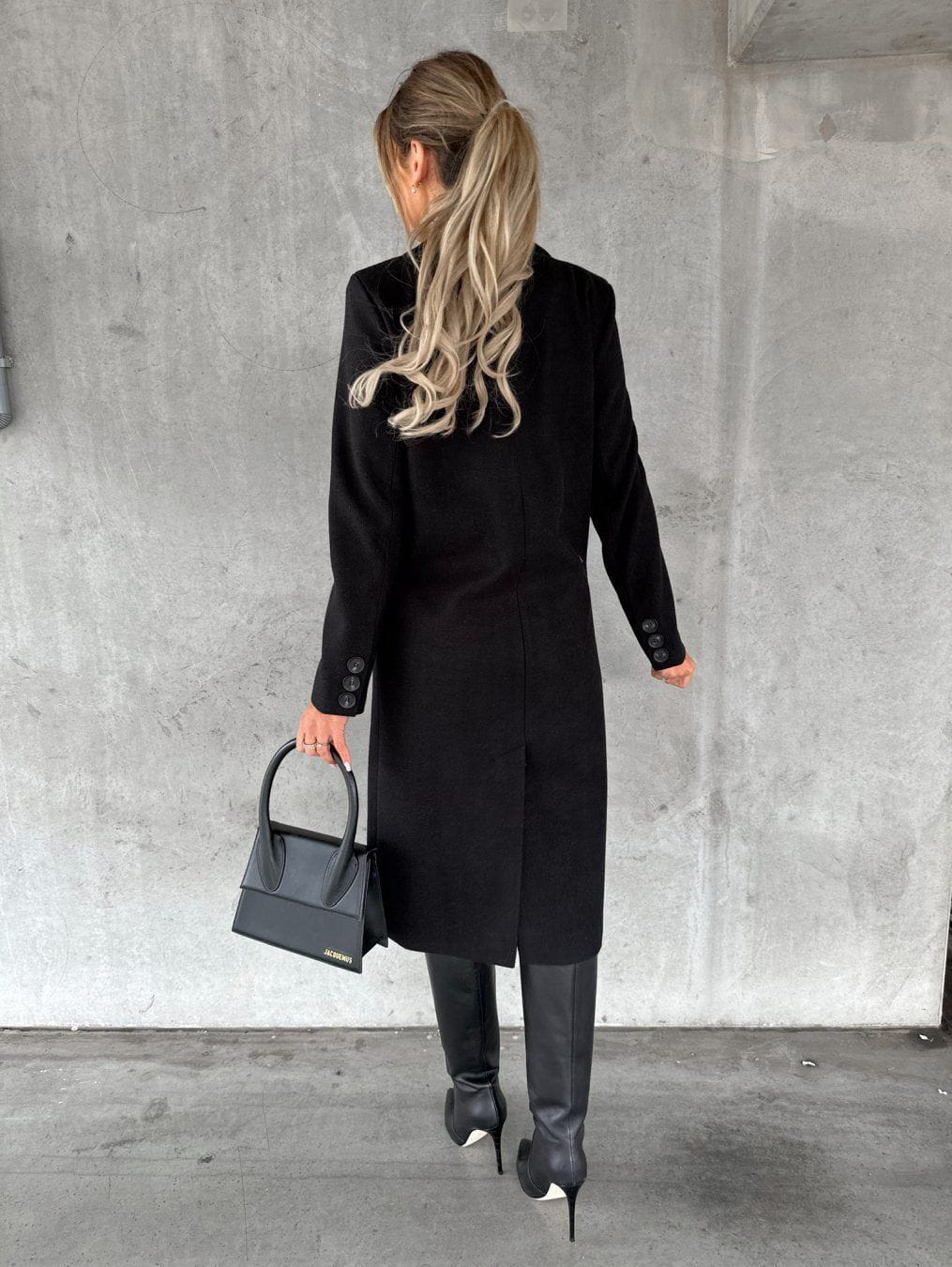 WW | Elegant Long Coat Cream Chic, Structured and Timeless