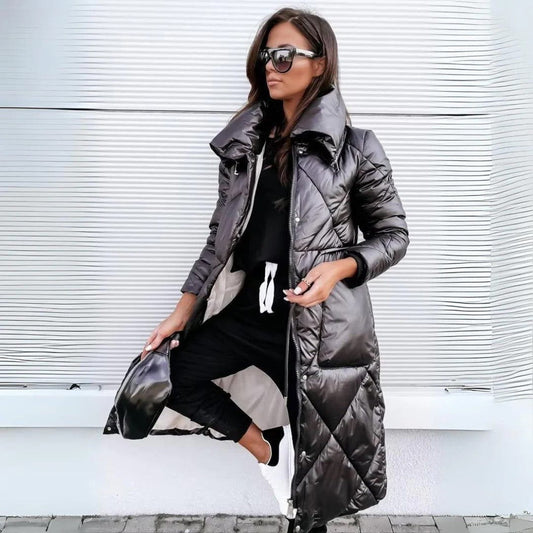 WW | Langer Stepp-Daunenmantel Schwarz Glänzend Warm, Modern und Sportlich-Chic