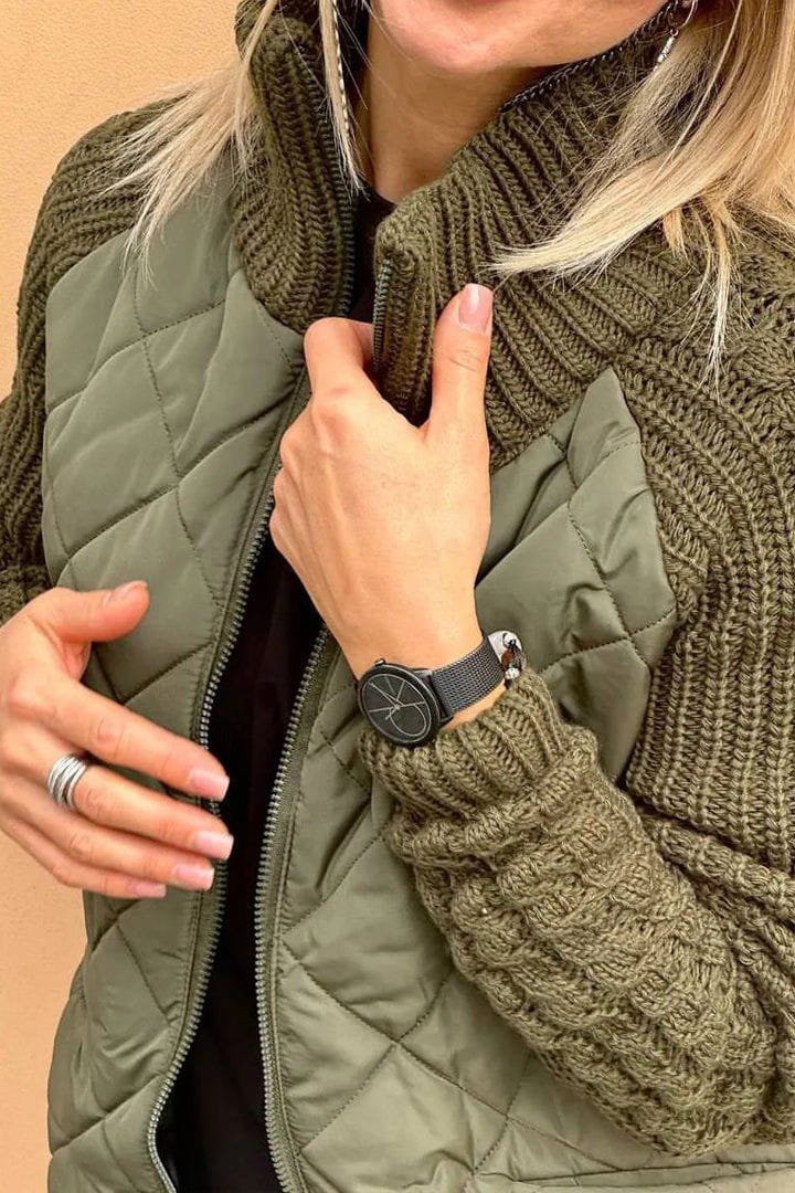 WW | Two-Tone Quilted Jacket Beige Soft and Textured
