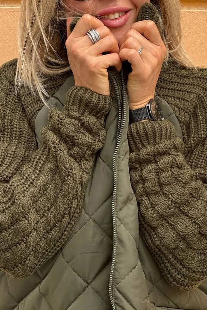WW | Two-Tone Quilted Jacket Beige Soft and Textured