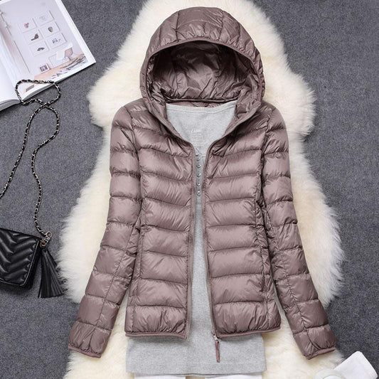 WW | Lightweight, warm, and comfortable down jacket, ideal for winter