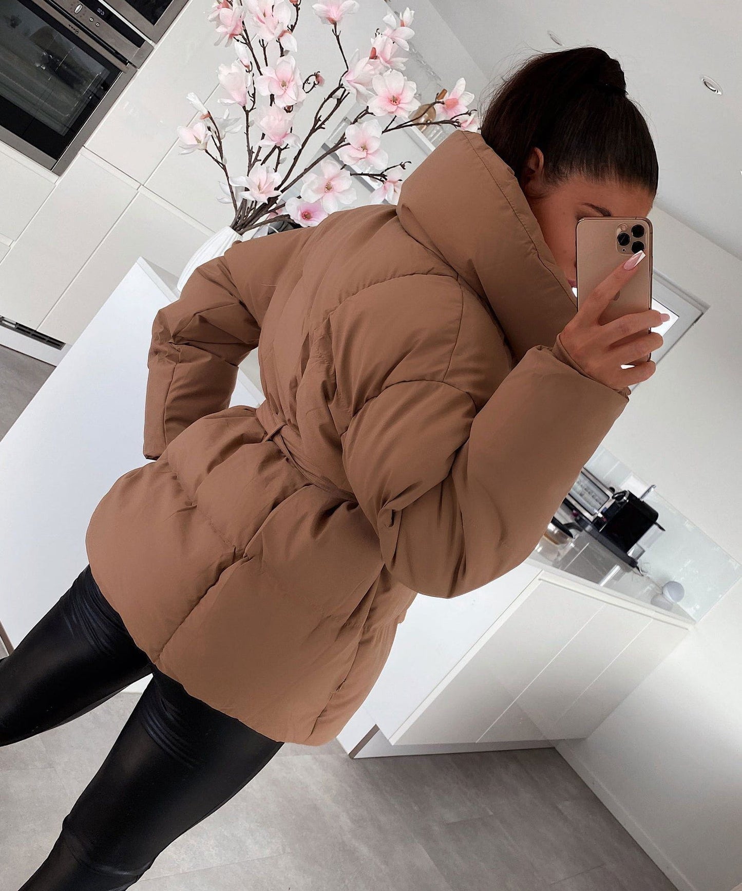 WW | Tailored, warm, and elegant down coat Trend Winter